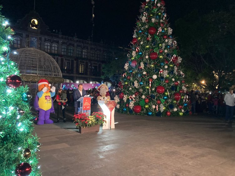 Cuauhtémoc Blanco inauguró el festival Luces de Esperanza