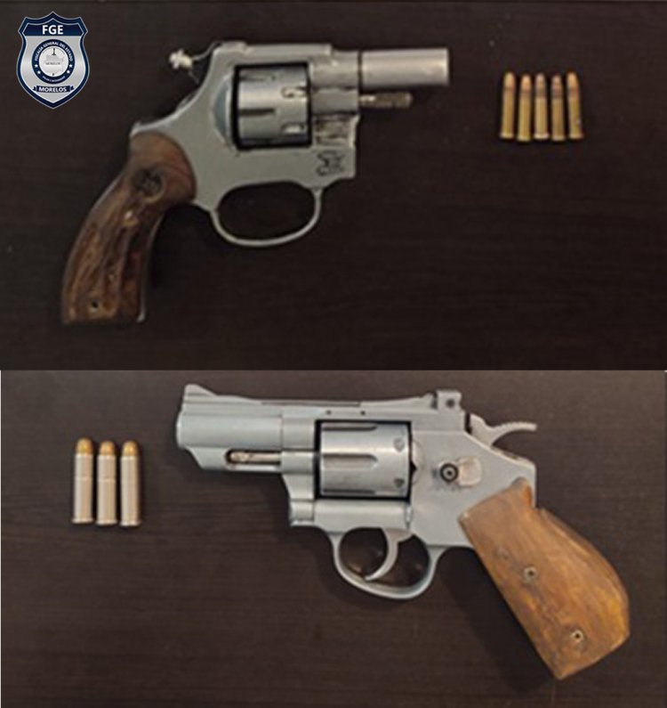 Dos detenidos, armas y drogas decomisadas en tres cateos en Zacatepec