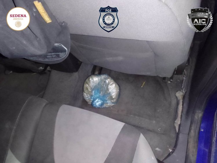 Este auto estaba cargado de droga en Coatlán del R.; quedó asegurado