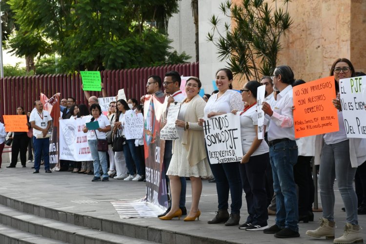 Trabajadores del P. Judicial en Morelos se unen a paro nacional