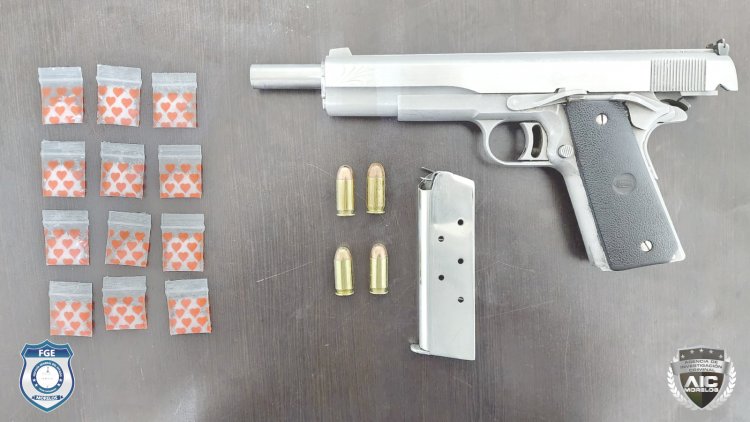 Acusado de portar arma y droga, detuvieron a este en E. Zapata