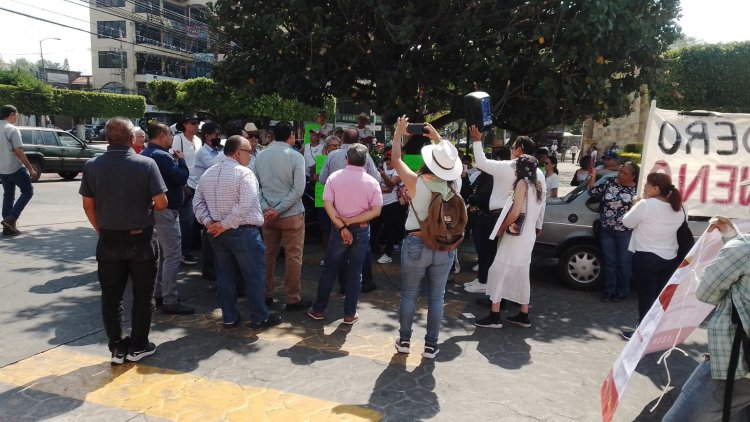 No ceden vecinos de la Mina de Tezontepec en exigir atención