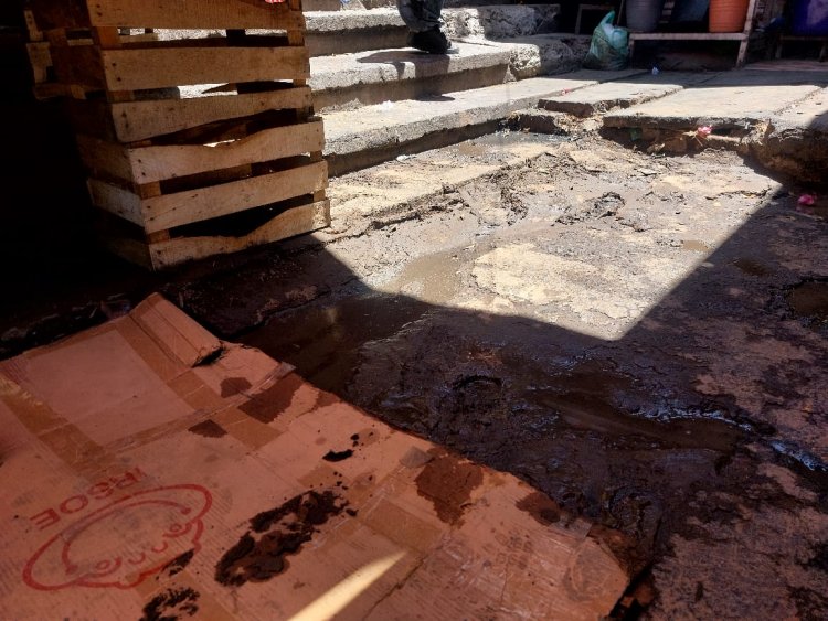 En el ALM, debieron enfrentar charcos y lodo por las lluvias