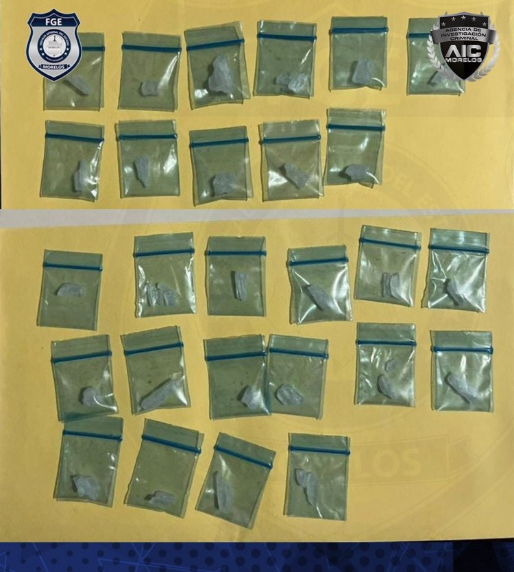 Repleta de bolsitas de droga, cayó esta pareja en P. de Ixtla