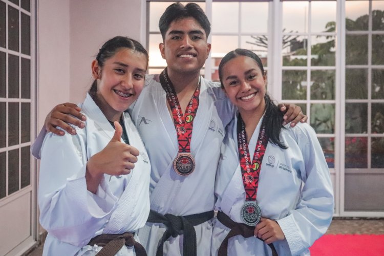 Suben morelenses a podio en Mundial de Karate