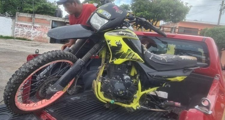 Tractocamión, plataforma y moto,recuperados en dos municipios