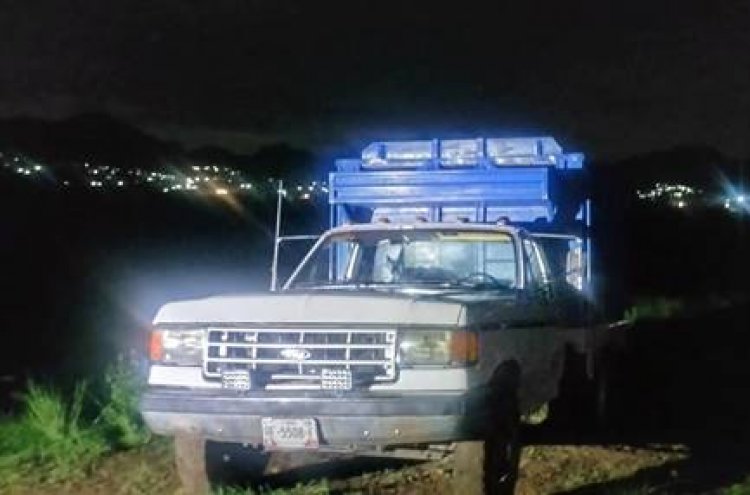 Dos camionetas de carga y una motocicleta fueron recuperadas