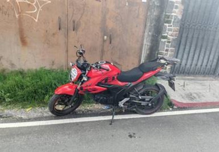 Dos camionetas de carga y una motocicleta fueron recuperadas