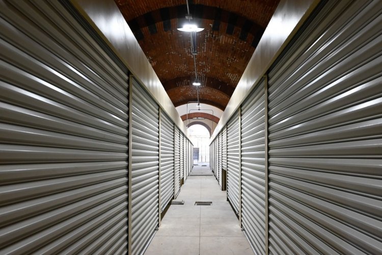 Cumple Cuauhtémoc Blanco con rehabilitación del mercado "Lázaro Cárdenas" de Zacatepec