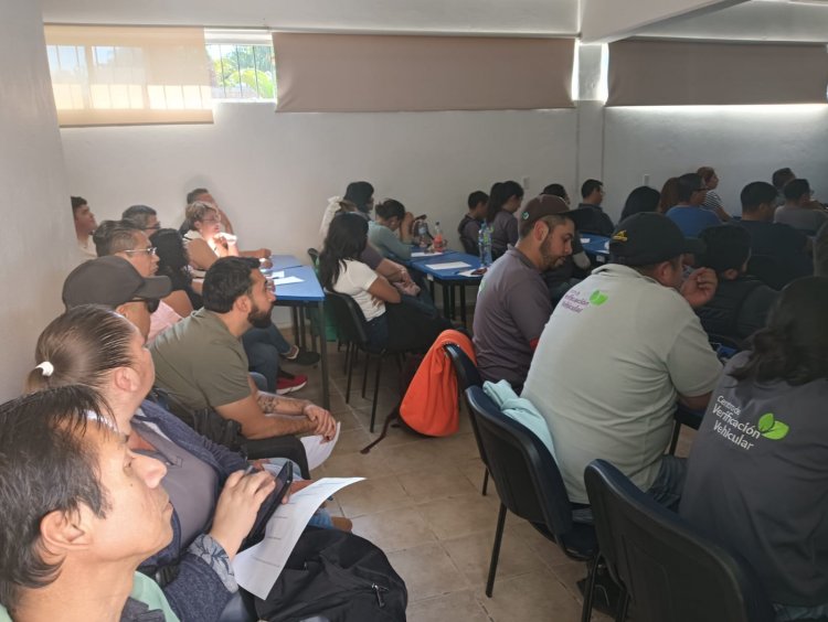 Capacitaron al personal de los  verificentros en trato a mujeres