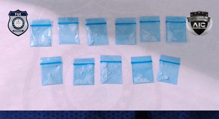 En cateo, atrapan a 2  con drogas y un arma