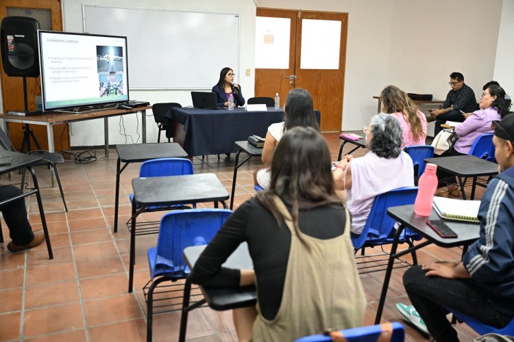 Feminización de la migración, el tema de conferencia en la UAEM