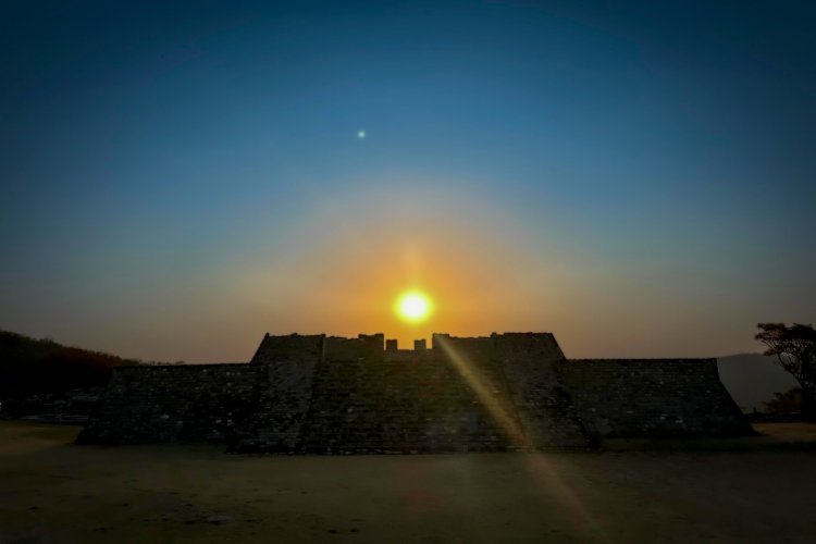 Las zonas arqueológicas en el estado  recibieron al equinoccio de primavera