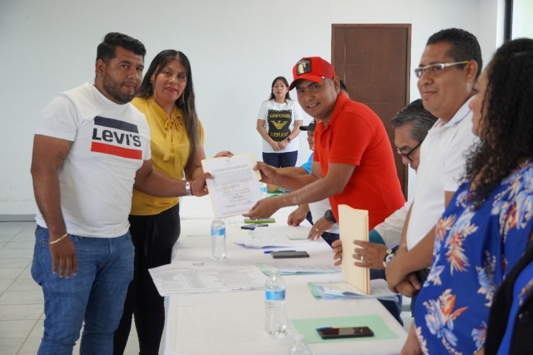 Pacífica y democrática, la jornada  electoral de ayudantes en Zapata