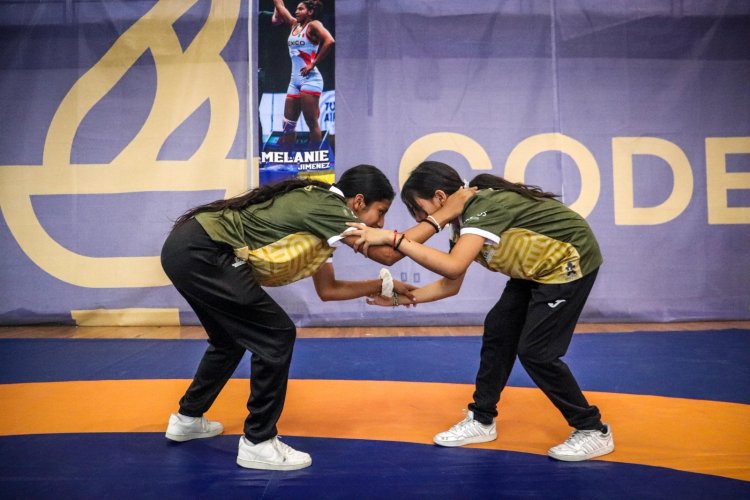 Ocho atletas van a nacionales  Conade de luchas asociadas