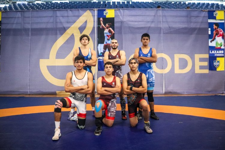 Ocho atletas van a nacionales  Conade de luchas asociadas