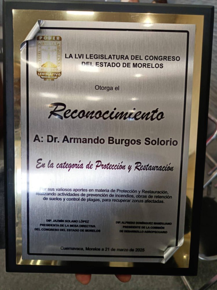 Recibe investigador de CIB  premio al Mérito Forestal