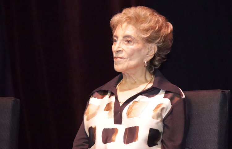 Reconoce UAEM a Bertha Garduño  con un homenaje por su trayectoria