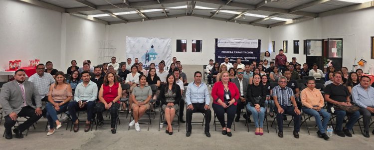 Burócratas siguen siendo capacitados  en los DDHH y contra la discriminación
