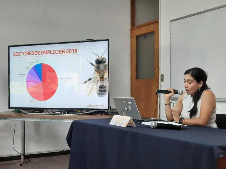 Mostró investigadora trabajo sobre  apicultores morelenses en Canadá