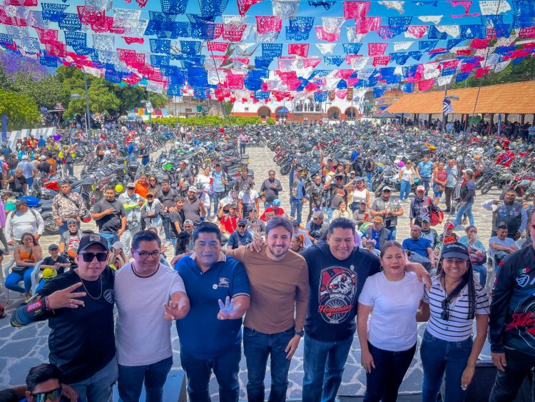 Recibió Tlayacapan la rodada  "1200 Sentimientos Cúbicos"