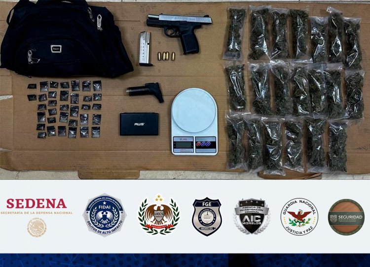 Ulises traía más de medio centenar  de bolsas de droga y arma prohibida