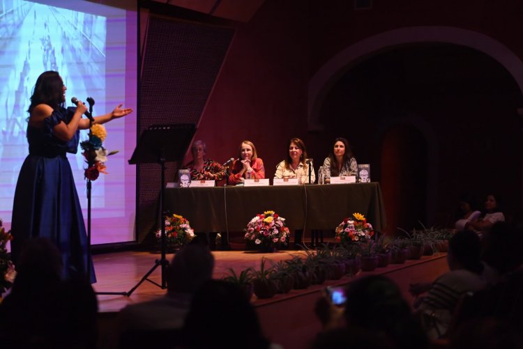 Participó Margarita González en el homenaje a Heberto Castillo