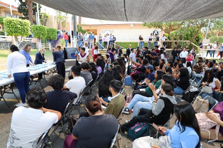Suman más de 70 años ya  de la Facultad de Derecho