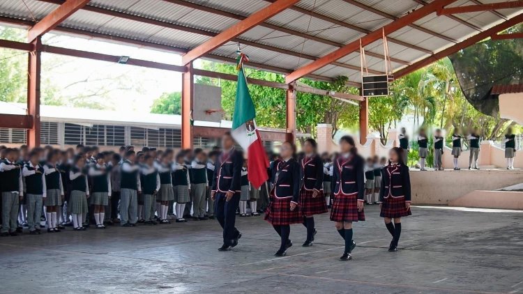 Aproximadamente 356 mil  alumnos comienzan asueto