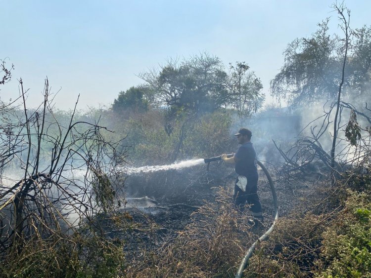 Incendio en Yautepec amenazó  a un centro de gas y gasolinera