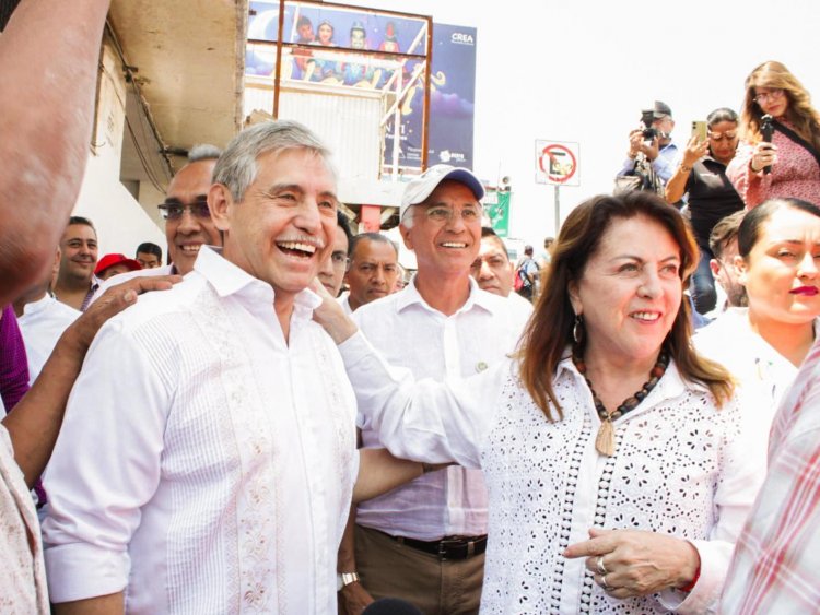 Alcalde de Cuernavaca y gobernadora  visitaron a locatarios del mercado ALM