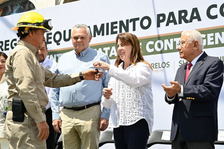 Los combatientes de incendios  cuentan ya con nuevos equipos