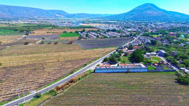 En infraestructura educativa, vial y  social se registran grandes avances