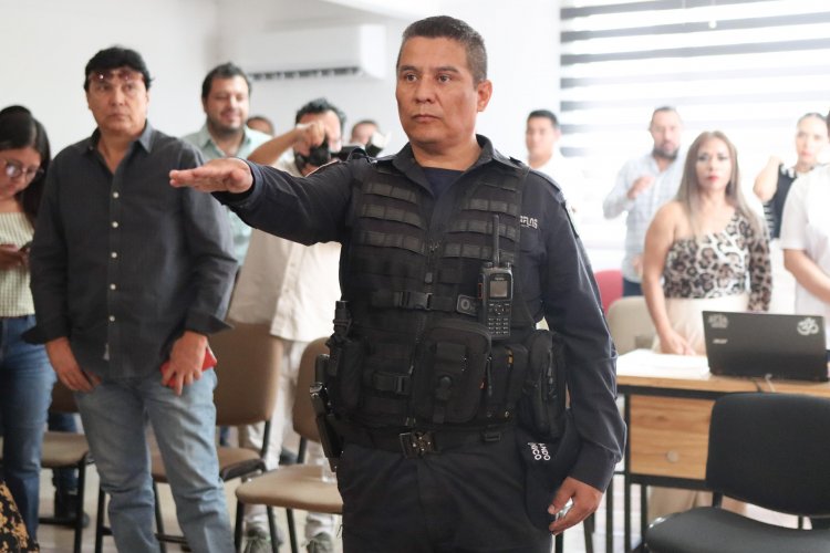 Edil Eder Rodríguez tomó protesta  al nuevo secretario de Seguridad