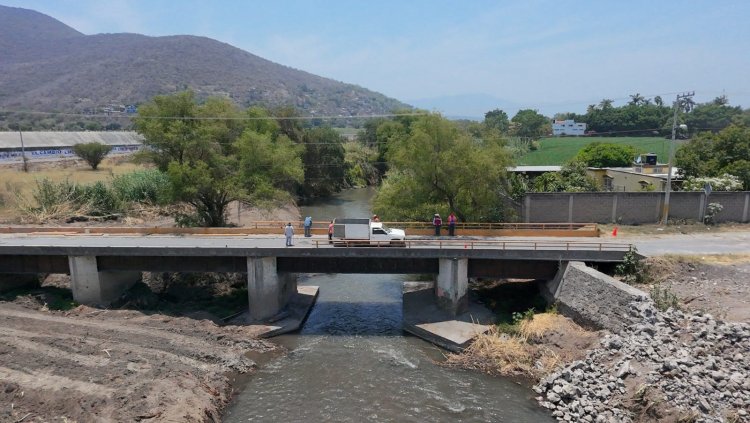 Listas, vías alternas ante la  demolición del puente Jojutla