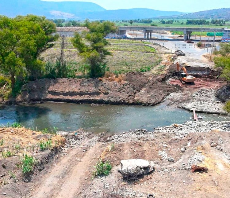 Listas, vías alternas ante la  demolición del puente Jojutla