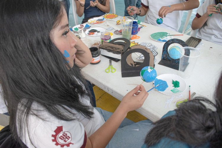 Hay programa para acercar  la ciencia a los estudiantes