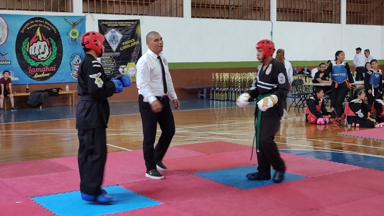 Se alienta el torneo  local de lima lama