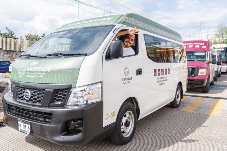 Entregó el SEDIF unidades a personas con discapacidad