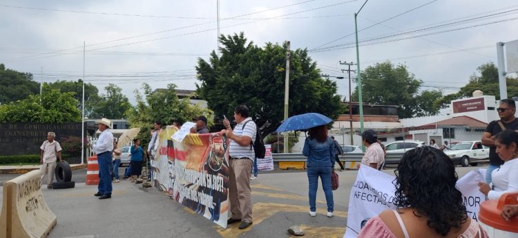 Estrangularon campesinos  la carretera hacia Tepoztlán