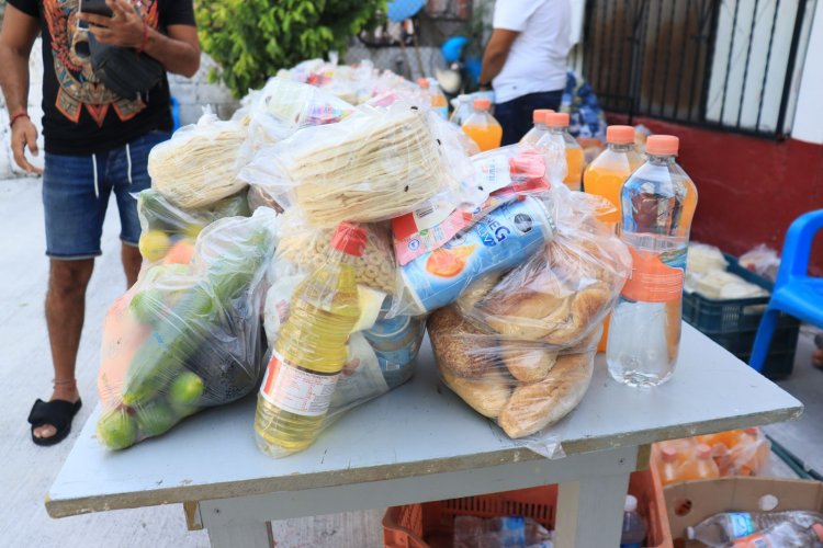 En Jojutla, familias de la Constitución  del 57 reciben despensas a bajo costo