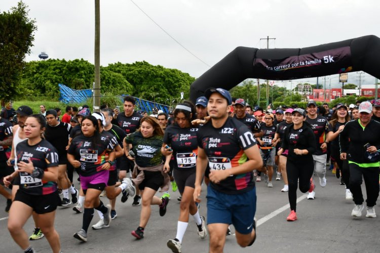 Todo un exito la 1ra Carrera  por la Familia 5K en Jiutepec