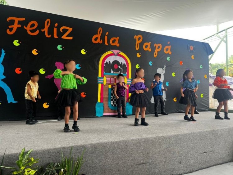 Jardín de niños del Poder Ejecutivo celebró a papás