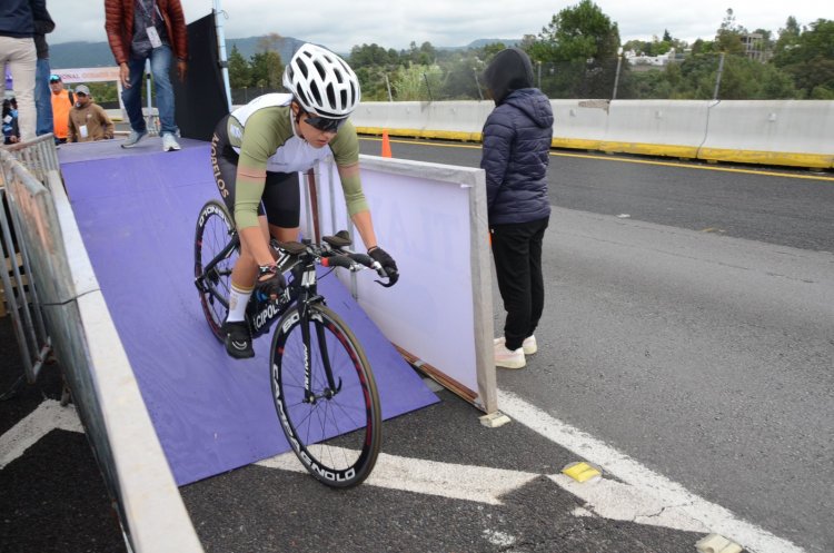 Participan dos mujeres morelenses  en ciclismo contrarreloj en Tlaxcala