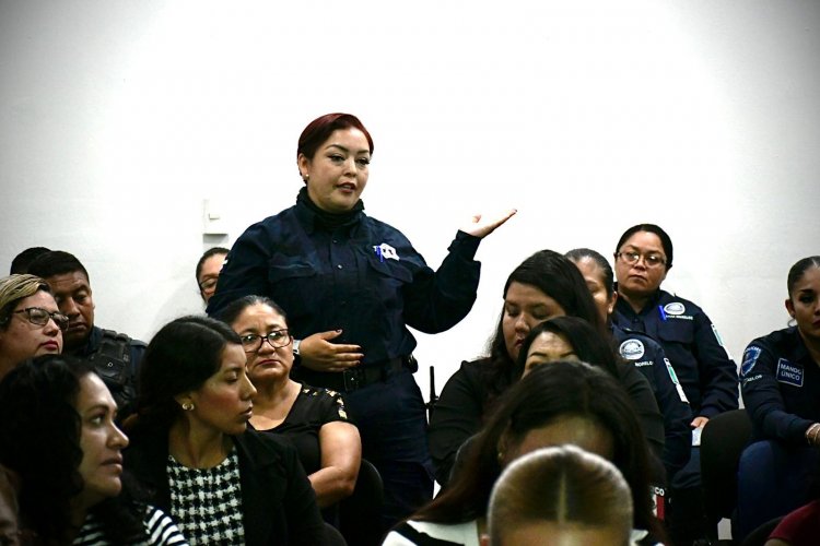 Estado capacita a municipios en  derechos de grupos vulnerables