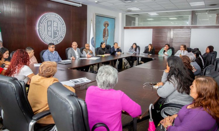 Revisaron fiscal y los colectivos de  búsqueda avances de exhumación