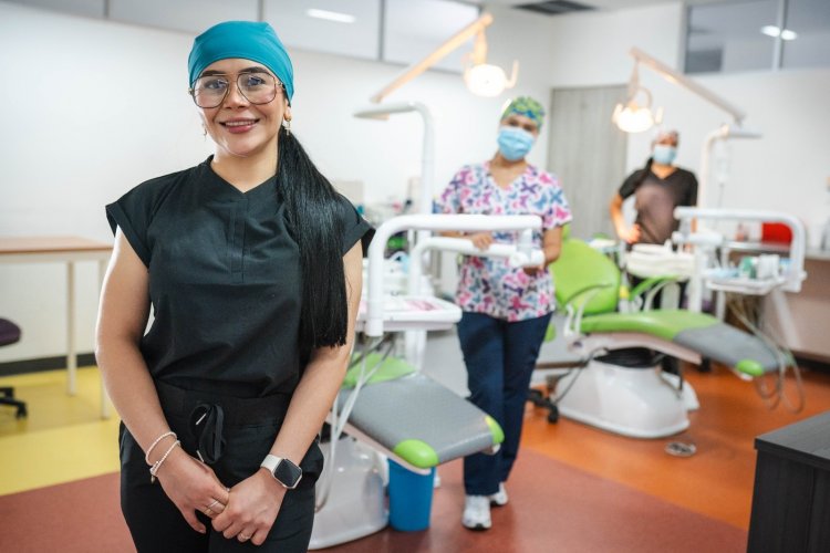 Sedif ofrece servicio de odontología, rehabilitación, estimulación y rayos x