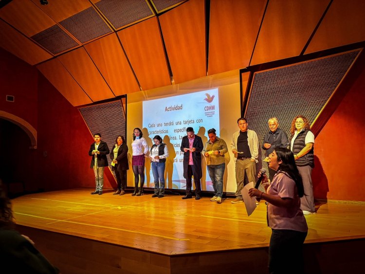 Se capacita en el área turística con  enfoque en los derechos humanos