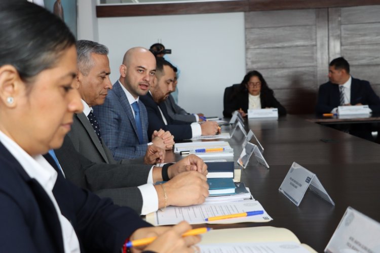 Para procurar justicia ante crimen,  intenta la FGE la profesionalización