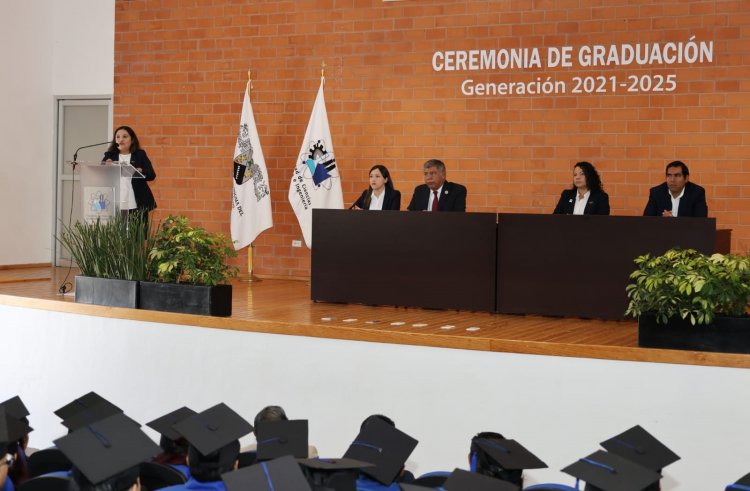 Se gradúa nueva generación de ingenierías Industrial y Mecánica